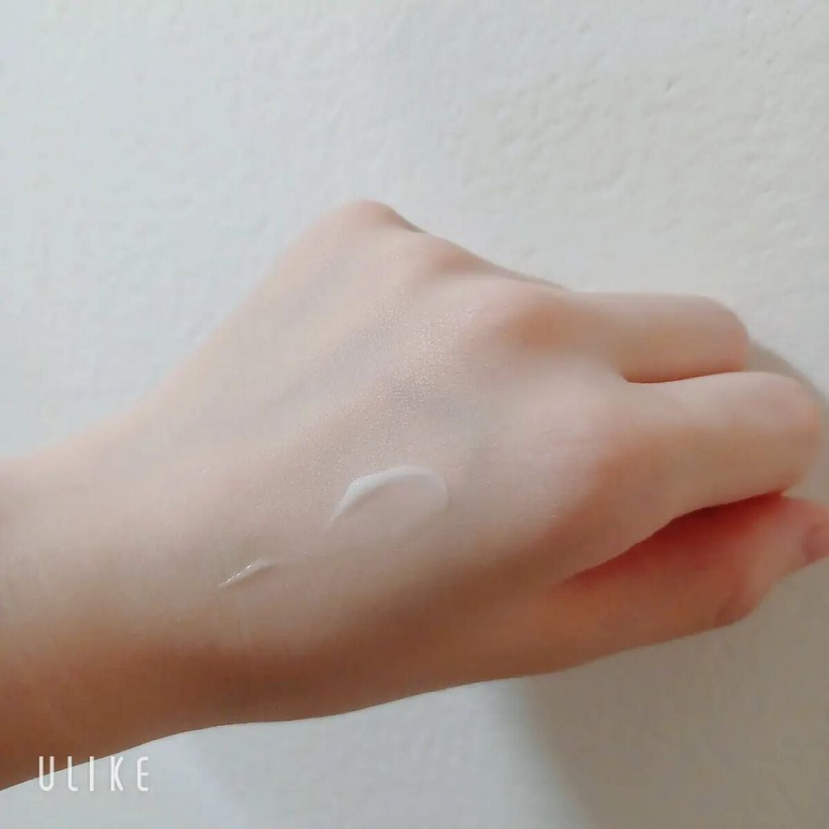 リンクルホワイトアイクリーム/CEZANNE/アイケア・アイクリームを使ったクチコミ(4枚目)