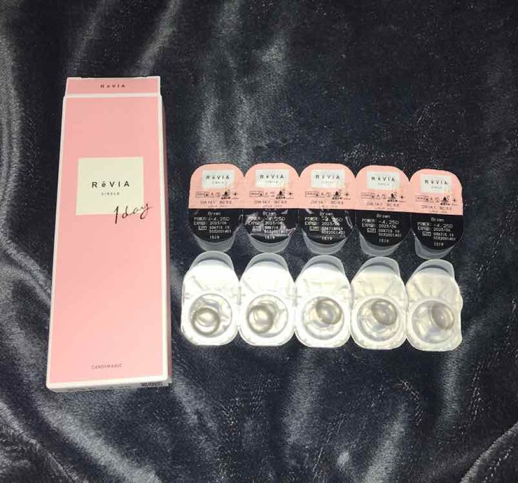 ReVIA 1month [CIRCLE] BROWN（ブラウン）/ReVIA/１ヶ月（１MONTH）カラコンを使ったクチコミ（1枚目）