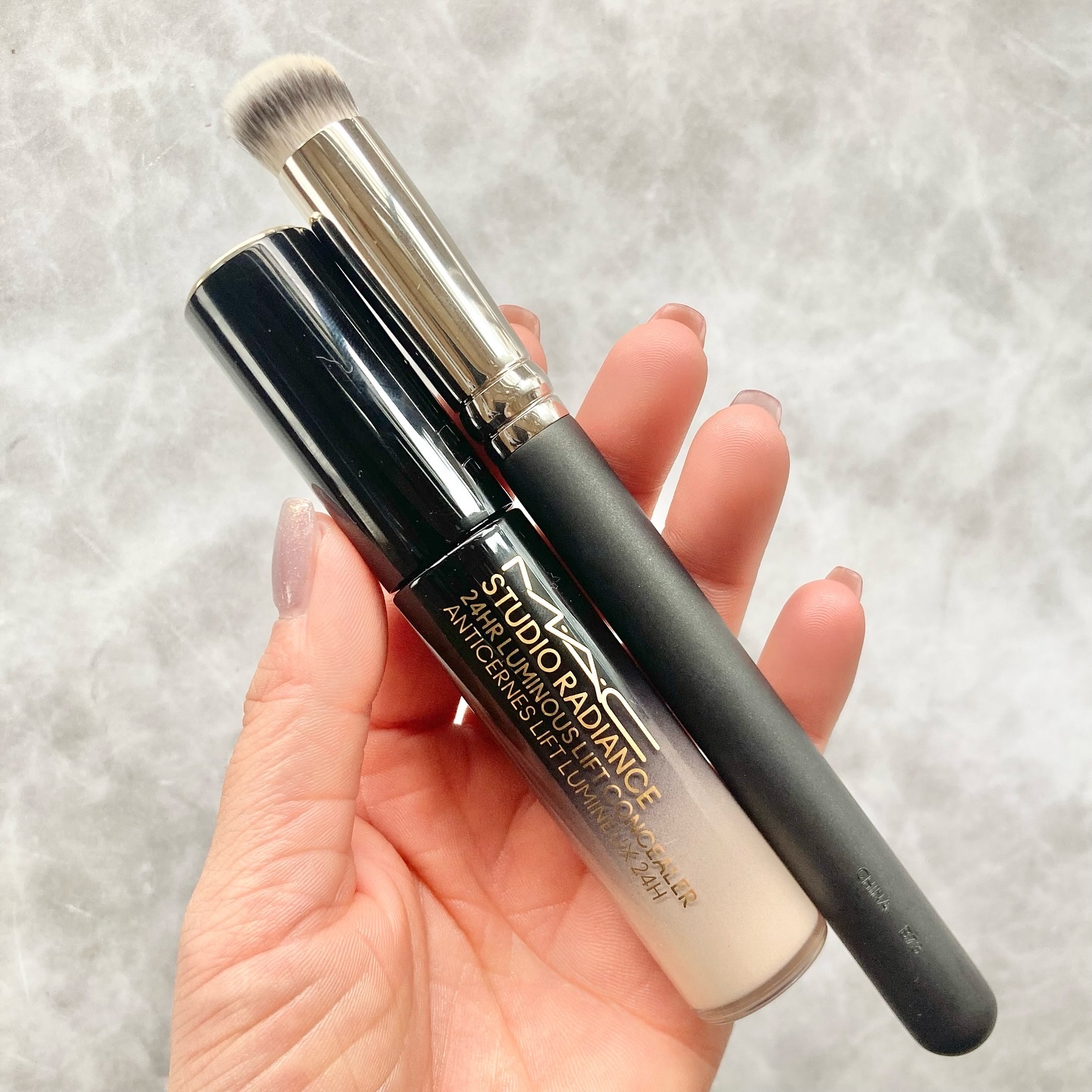 スタジオ ラディアンス 24 ルミナス コンシーラー NC10/M・A・C/リキッドコンシーラーを使ったクチコミ（2枚目）