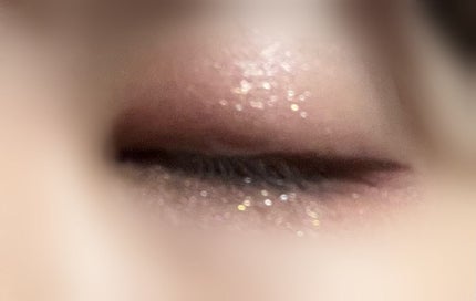 レブロン ダズル アイシャドウ クアッド/REVLON/アイシャドウパレットを使ったクチコミ(2枚目)