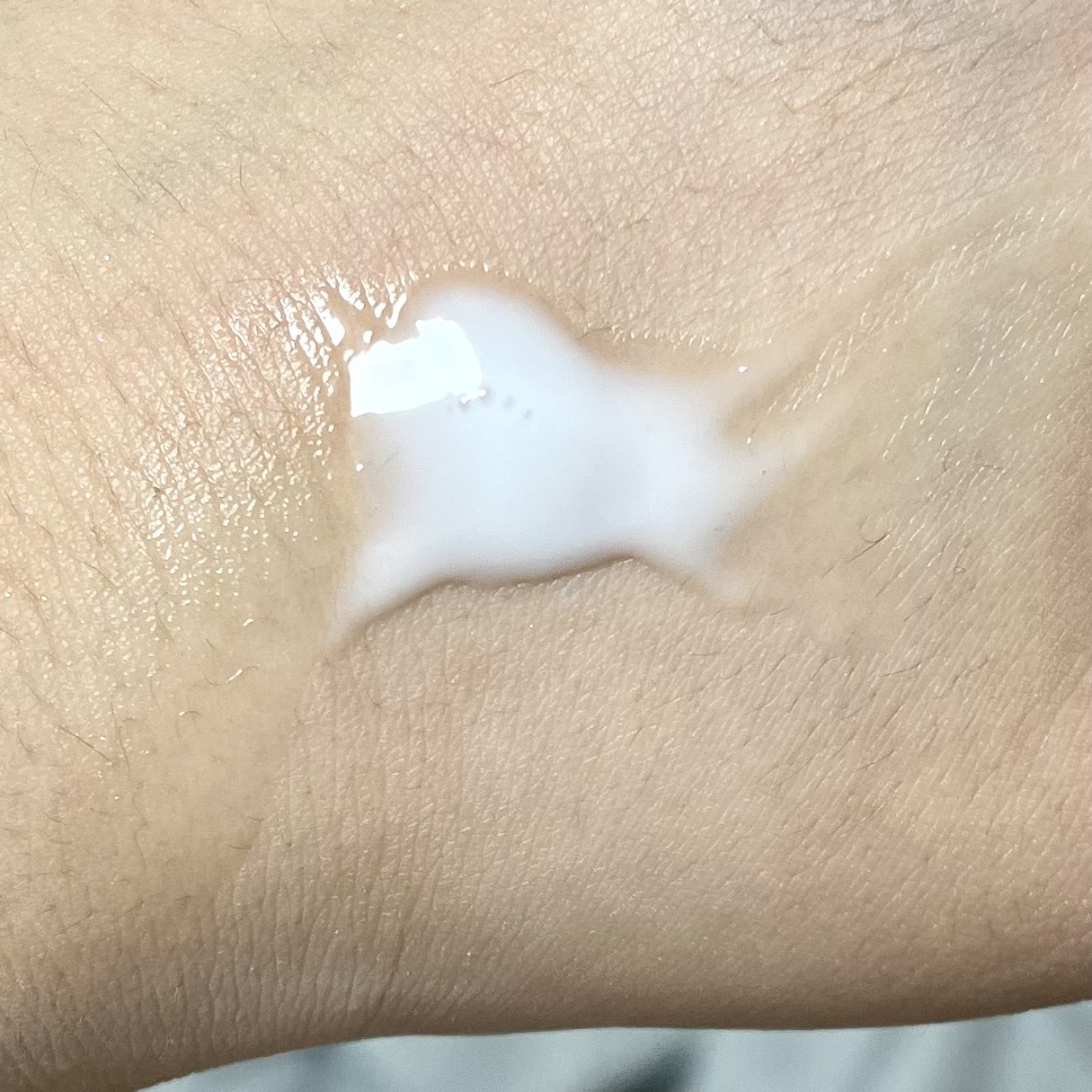 ハンドエッセンス マンゴー&パッション ホワイトフローラル/JILL STUART/ハンドクリームを使ったクチコミ（3枚目）