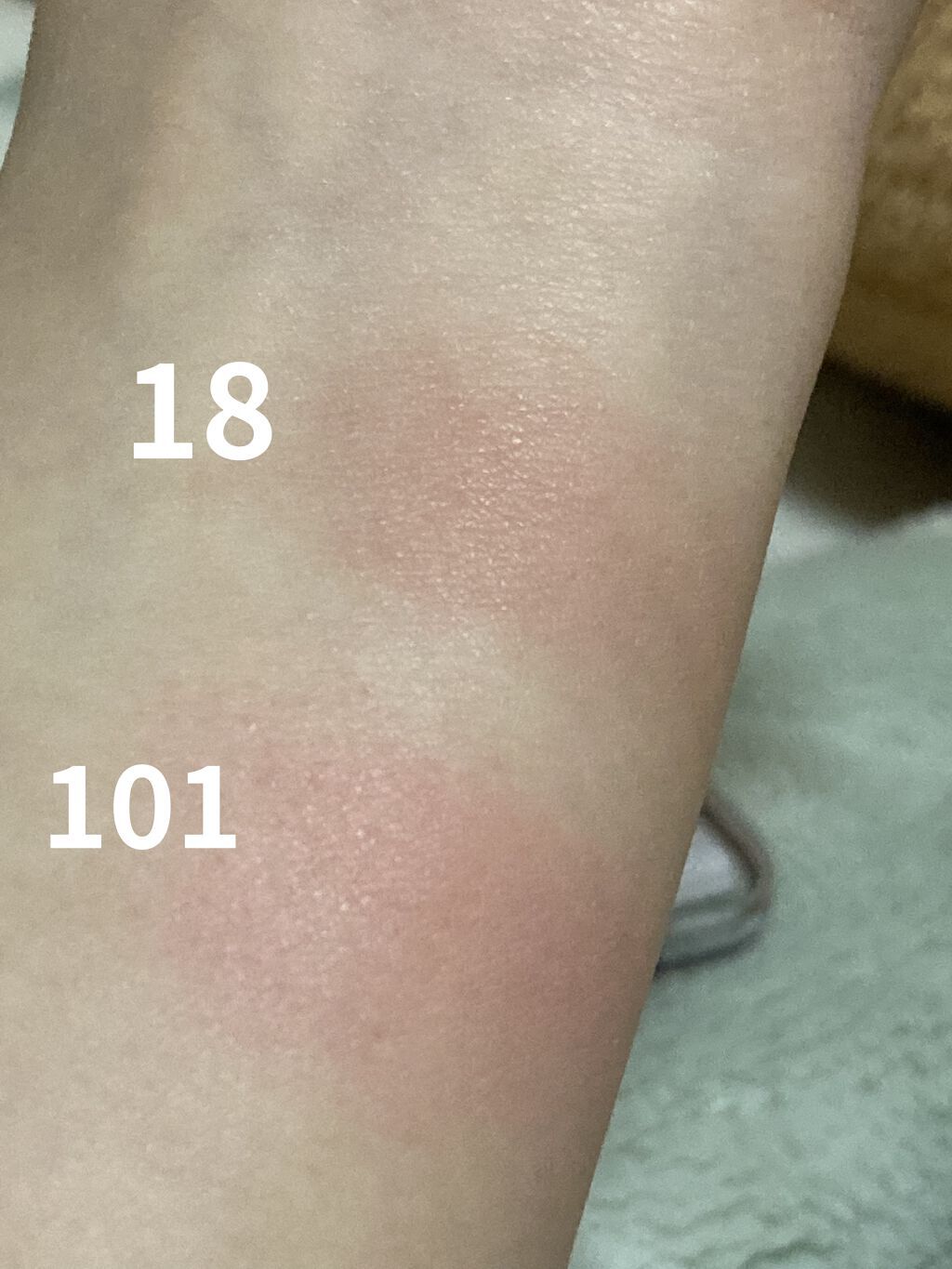 ナチュラル チークN 101 ホットピンク/CEZANNE/パウダーチークを使ったクチコミ（3枚目）