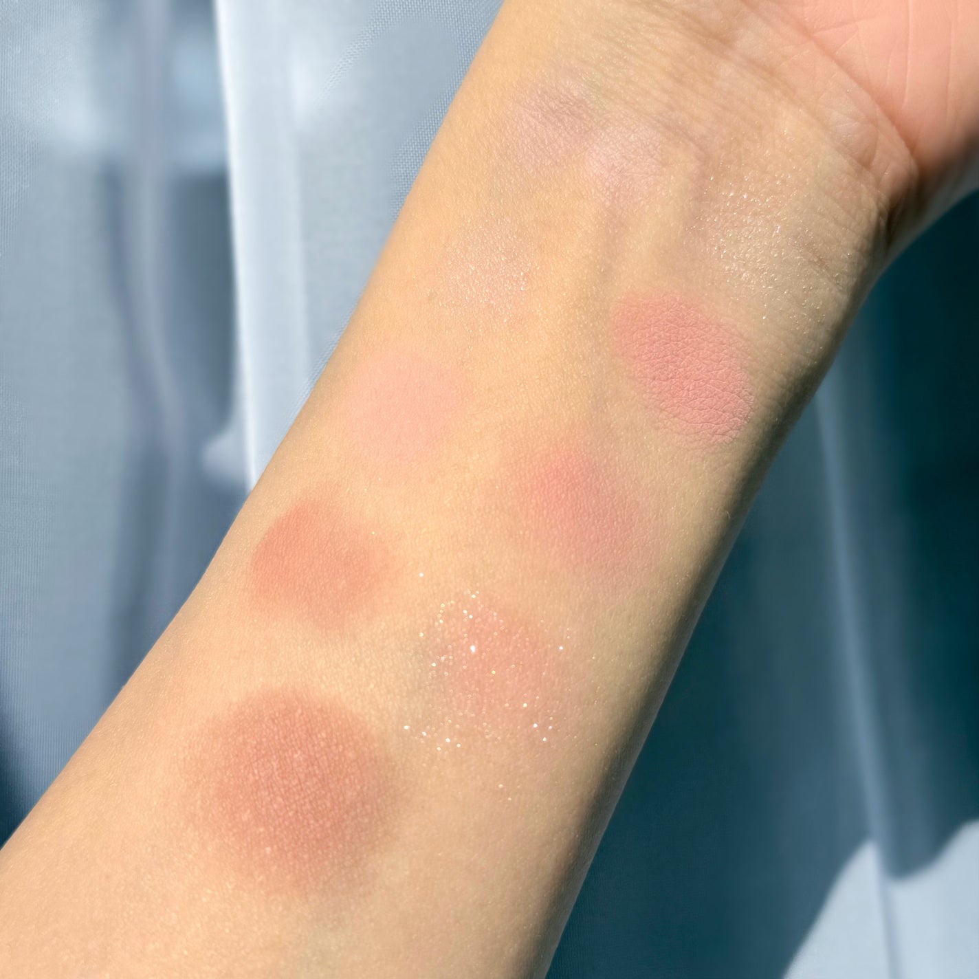 てん on LIPS 「デイジーク様からピンクブロッサムコレクションのイエベセットをい..」(4枚目)