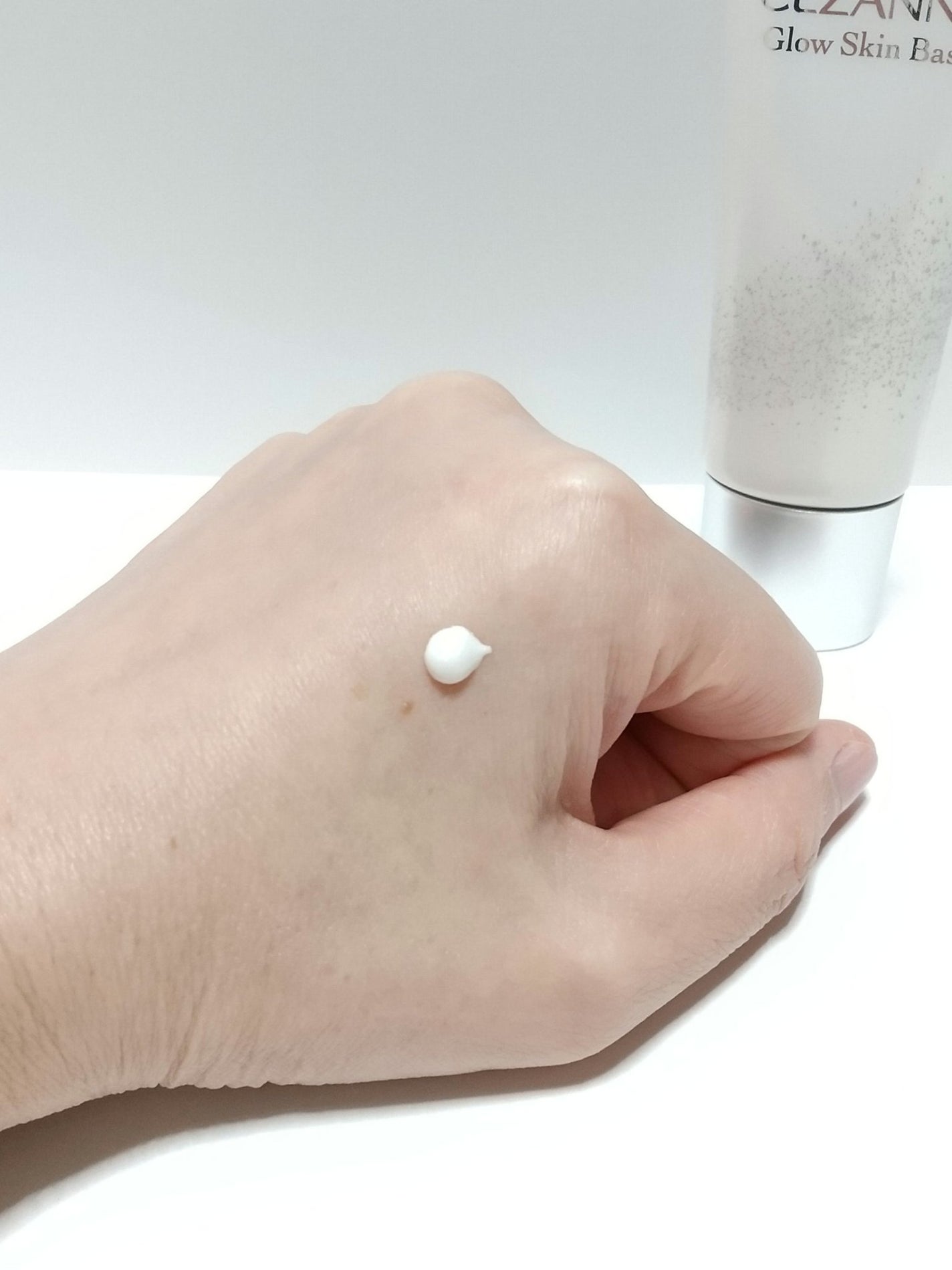 グロウスキンベース/CEZANNE/化粧下地を使ったクチコミ(2枚目)