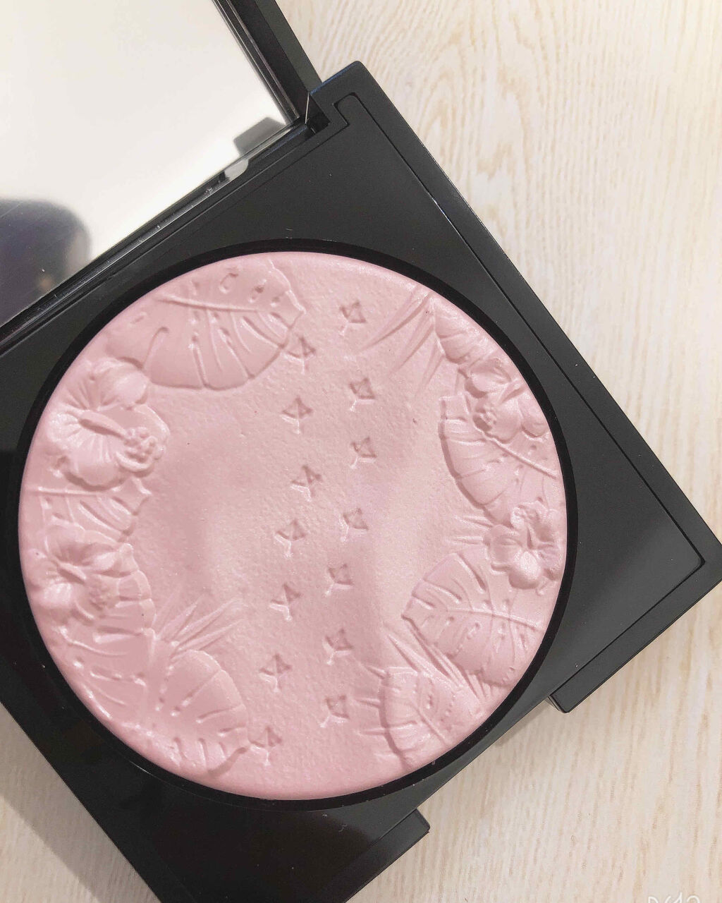 フラロッソ ルーチ ハイライター PK01/アスタリフト/パウダーハイライトを使ったクチコミ（2枚目）