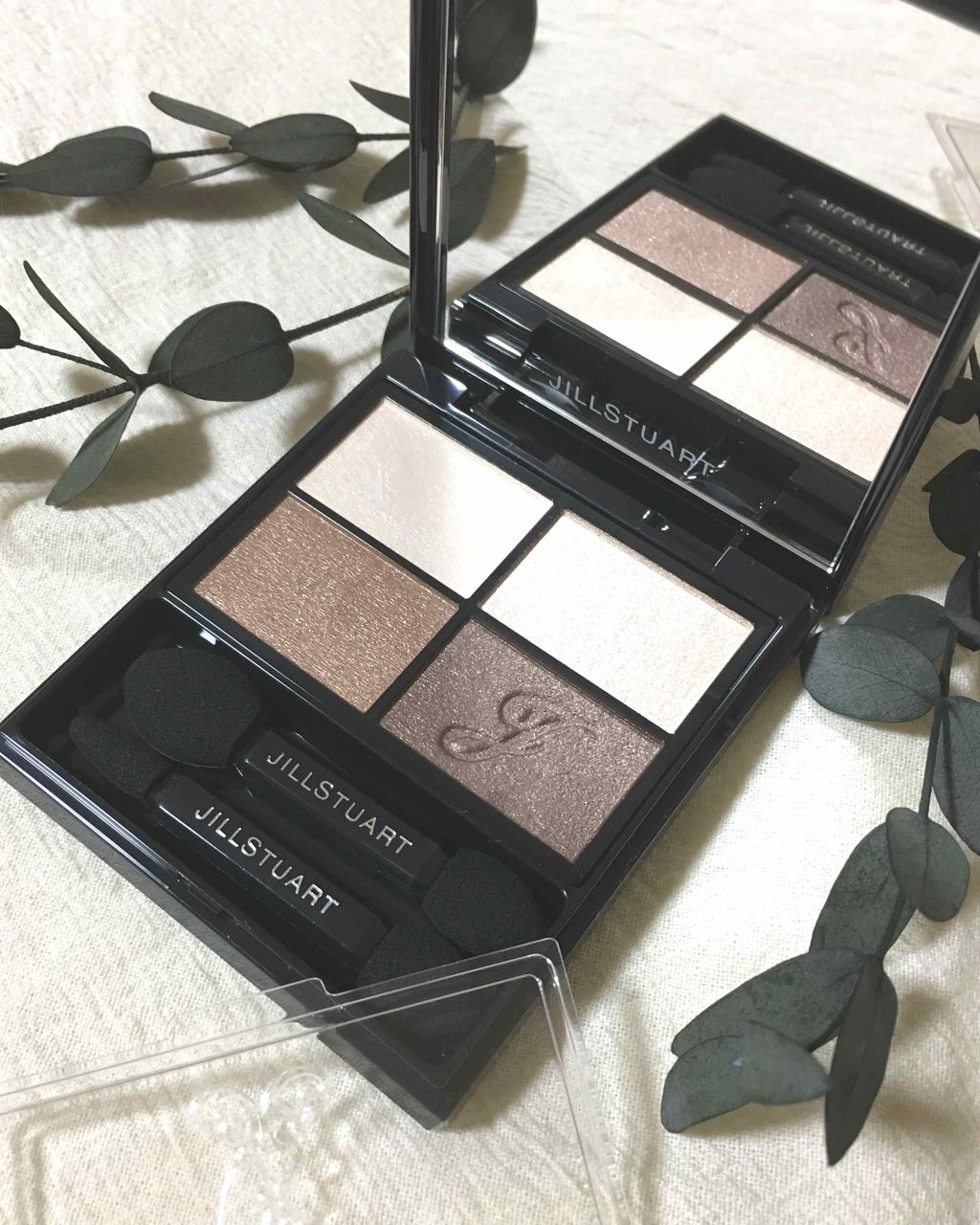 モデリングルーセント アイズ 02 classy modern/JILL STUART/アイシャドウパレットを使ったクチコミ（3枚目）