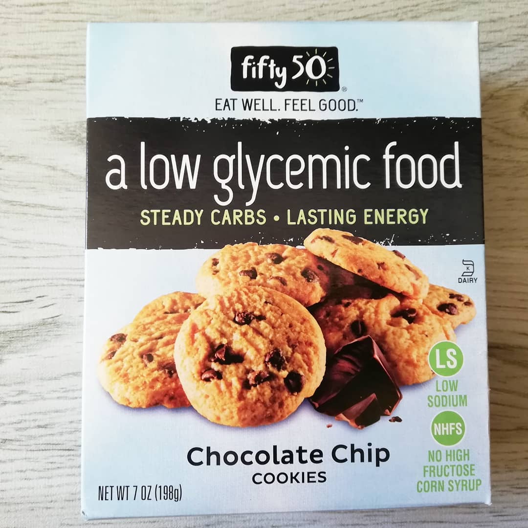 ひとりコスメ部 フォロバ100 on LIPS 「fifty50alowglycemicfoodチョコレートチッ..」(1枚目)