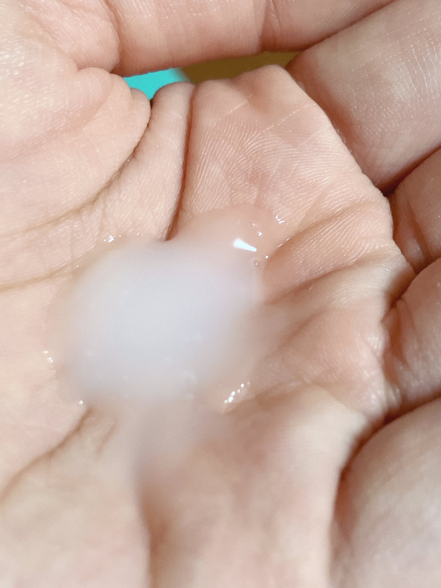 明色美顔 薬用美白美容液ジェル/美顔/フェイスクリームを使ったクチコミ(2枚目)