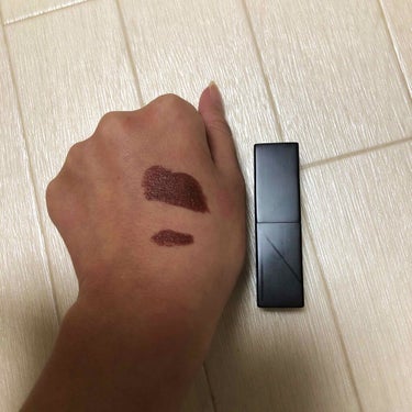 オーデイシャスリップスティック 9477/NARS/口紅を使ったクチコミ（3枚目）