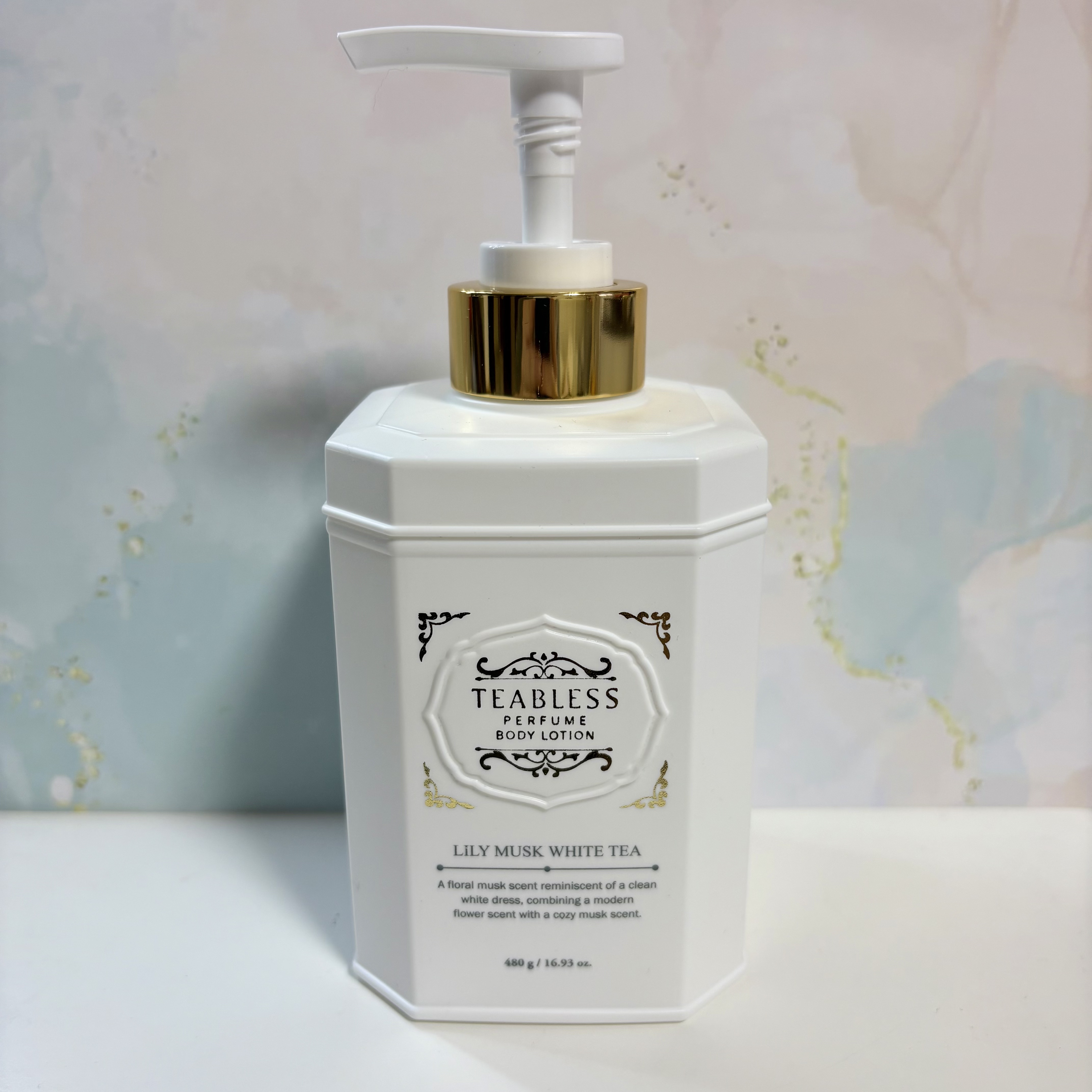 パフュームボディローション リリィムスクホワイトティー/TEABLESS/ボディローションを使ったクチコミ（2枚目）