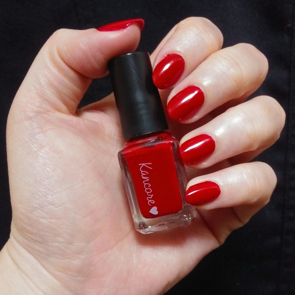 カンコレネイルカラー/DAISO/マニキュアを使ったクチコミ(4枚目)