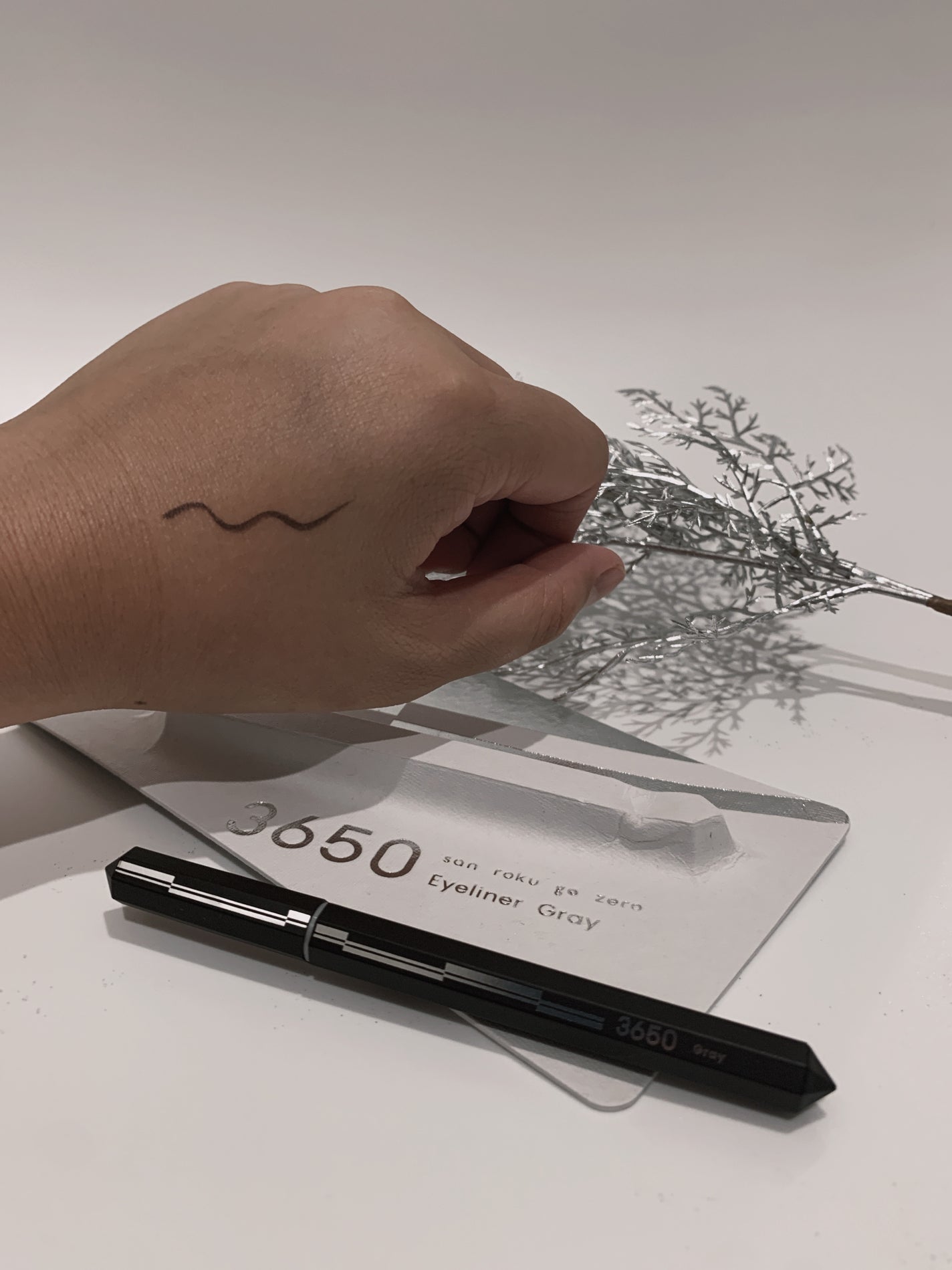 リキッドアイライナー /3650/リキッドアイライナーを使ったクチコミ(1枚目)