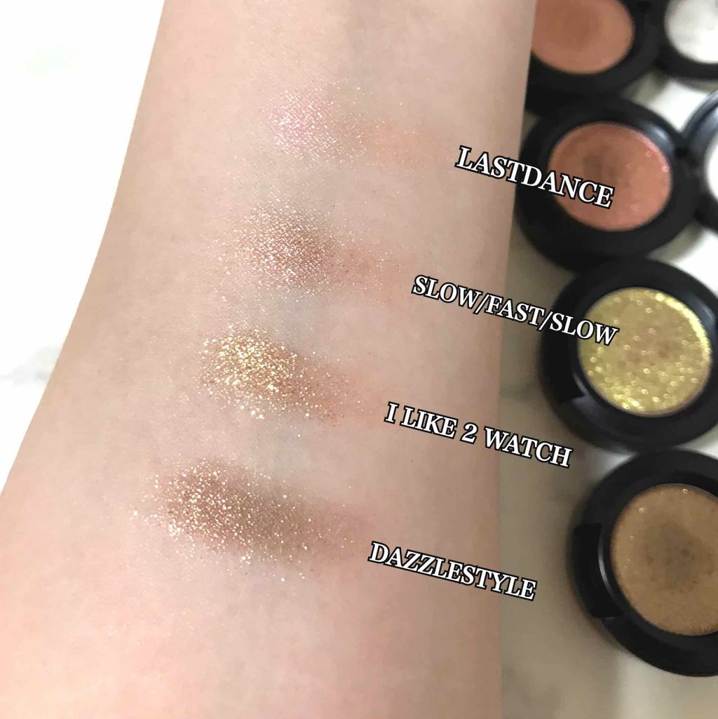 ダズルシャドウ/M・A・C/単色アイシャドウを使ったクチコミ(3枚目)