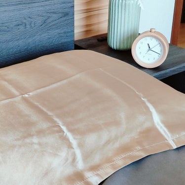 COCOSILK シルク枕カバーのクチコミ「SEAWIND
シルク枕カバー

トップクラス6Aランクのシルクを使用した
滑らかな肌触りの枕.....」（3枚目）