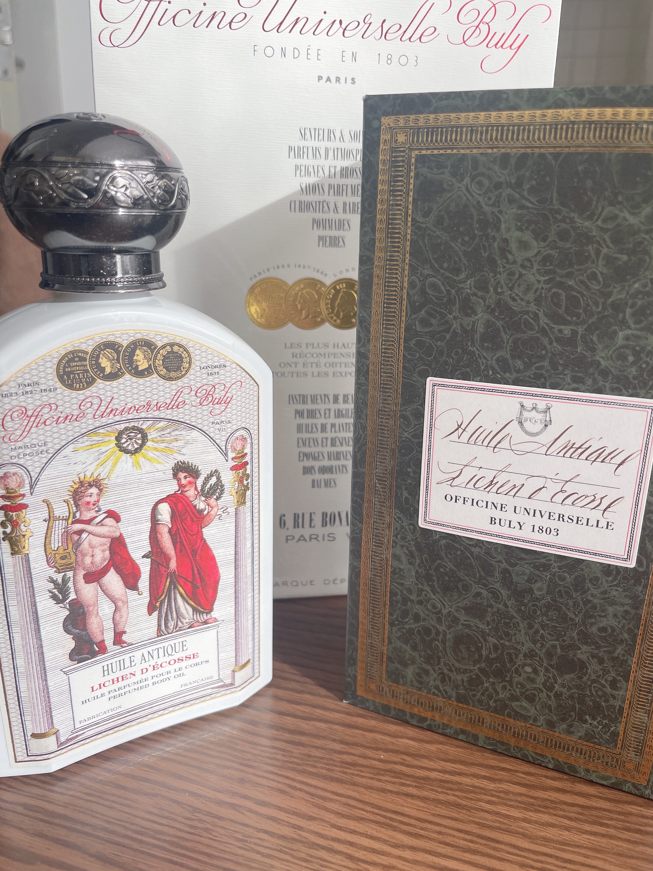 オフィシーヌ・ユニヴェルセル・ビュリー　リケンデコス　香水 オフィシーヌ・ユニヴェルセル・ビュリー リケンデコス 香水