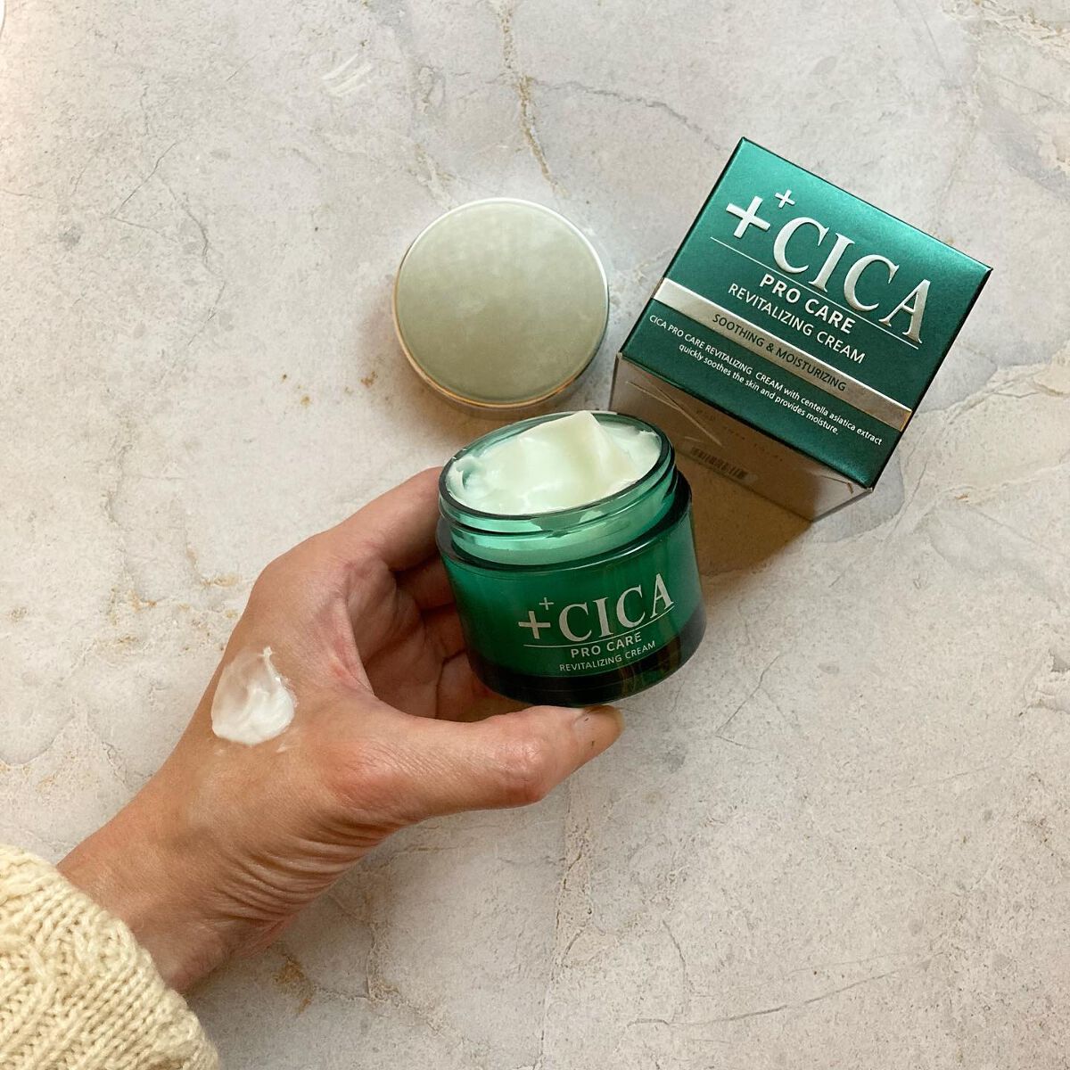 REVITALIZING CREAM/CICA PRO CARE/フェイスクリームを使ったクチコミ（3枚目）