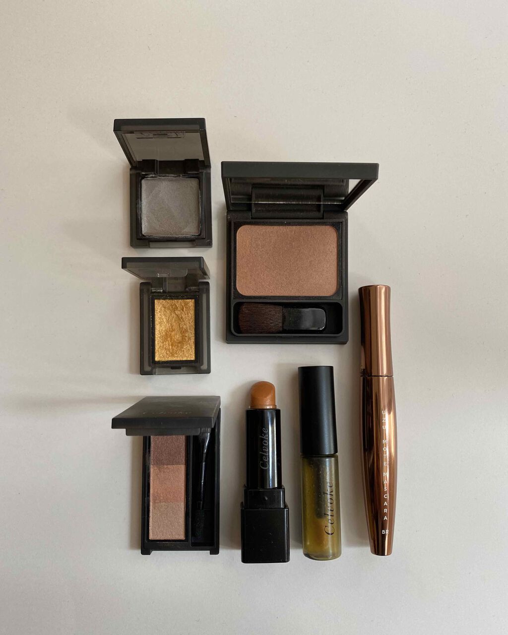 セルヴォーク ヴォランタリー アイズ/Celvoke/単色アイシャドウを使ったクチコミ（2枚目）