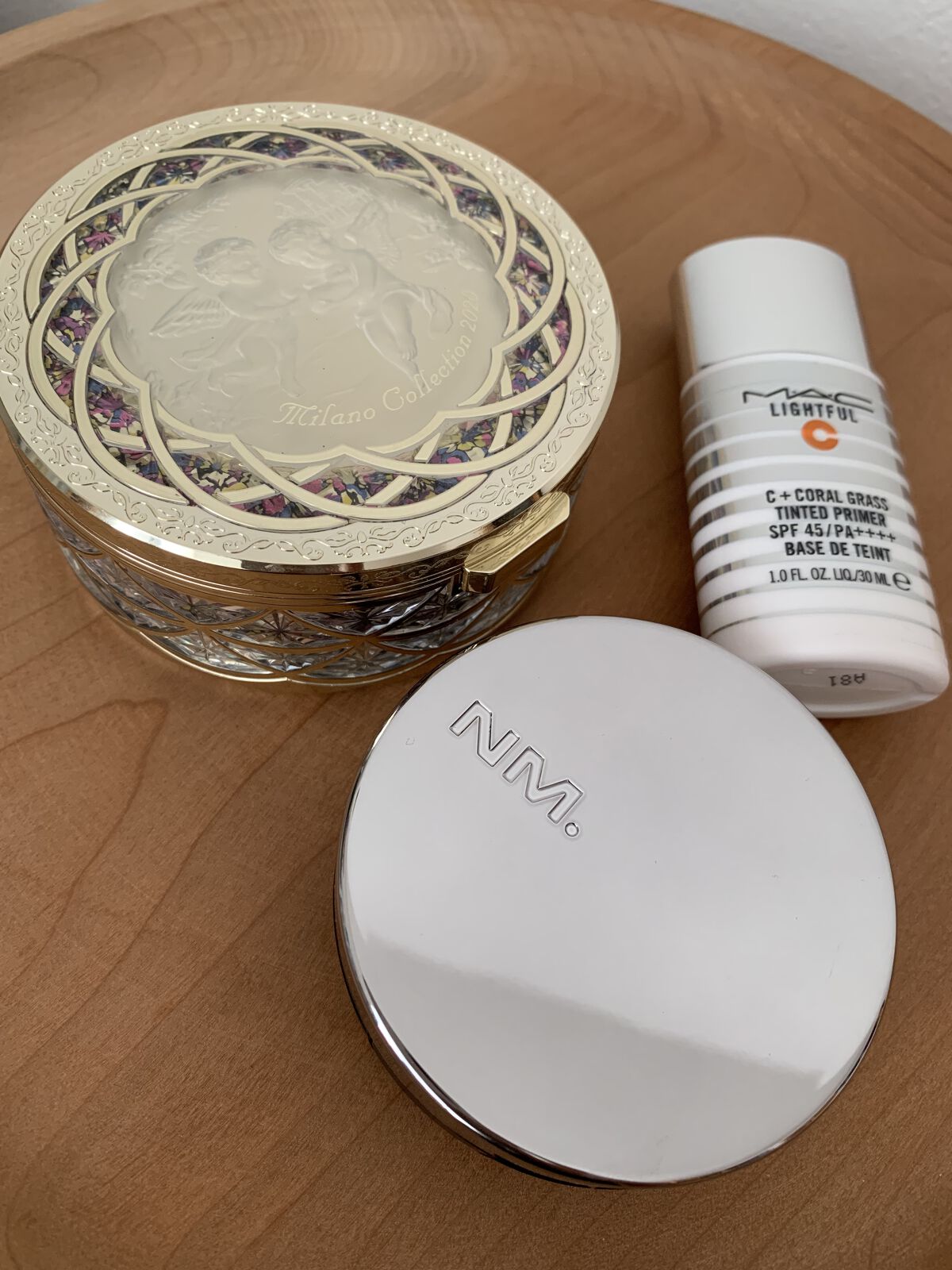 M・A・C ライトフル C+ ティンティッド プライマー SPF 45のクチコミ「ベースメイク🤟

M・A・C
ライトフル C+ ティンティッド プライマー SPF 45
↓
.....」（1枚目）