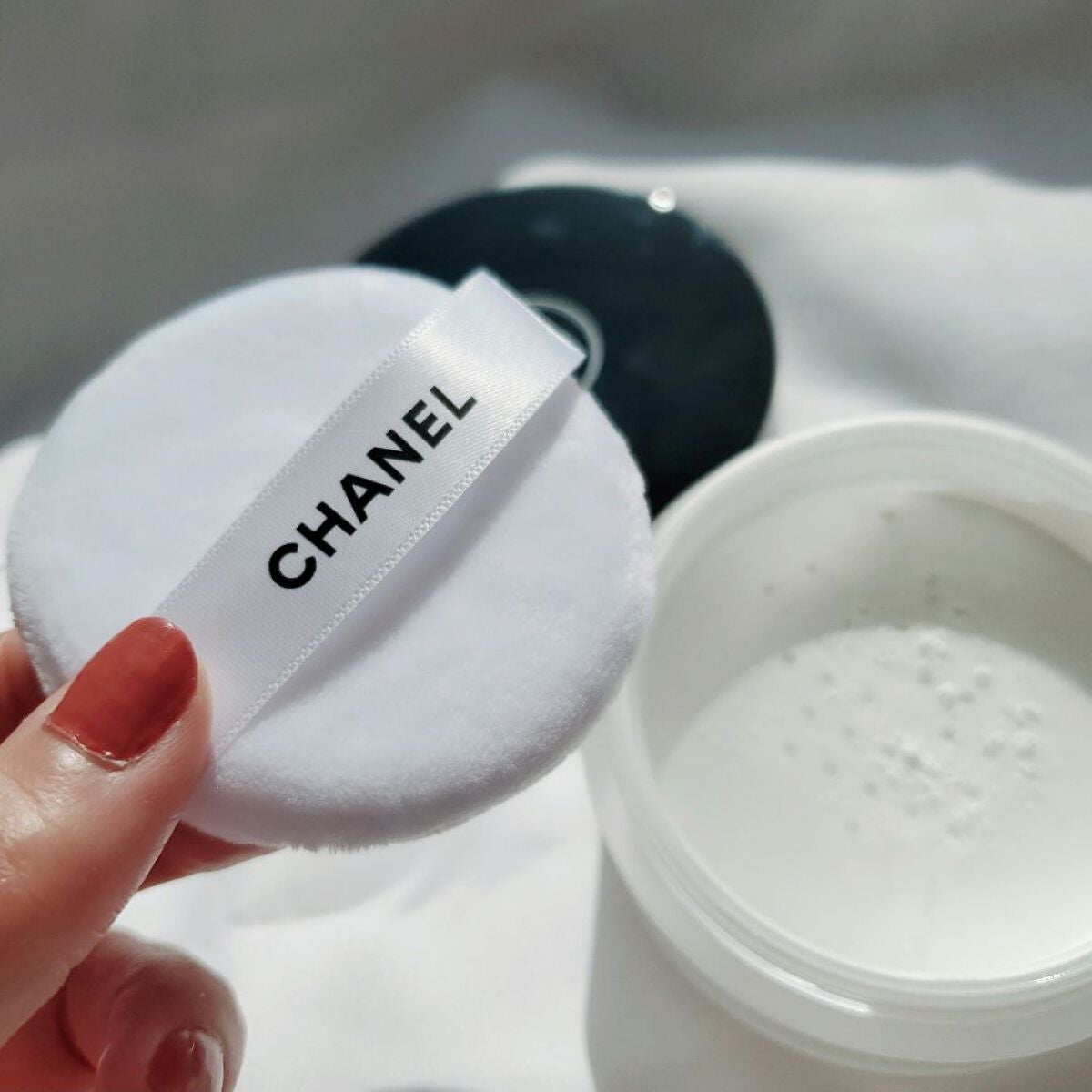 プードゥル ユニヴェルセル リーブル N/CHANEL/ルースパウダーを使ったクチコミ(4枚目)