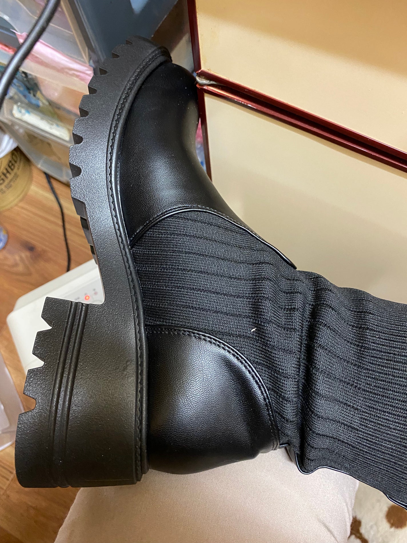 リサ・ラーソン♡クッションファンデマニア on LIPS 「#SEIN#スタッドレスブーツ#5センチヒール#ブーツ足首から..」(4枚目)