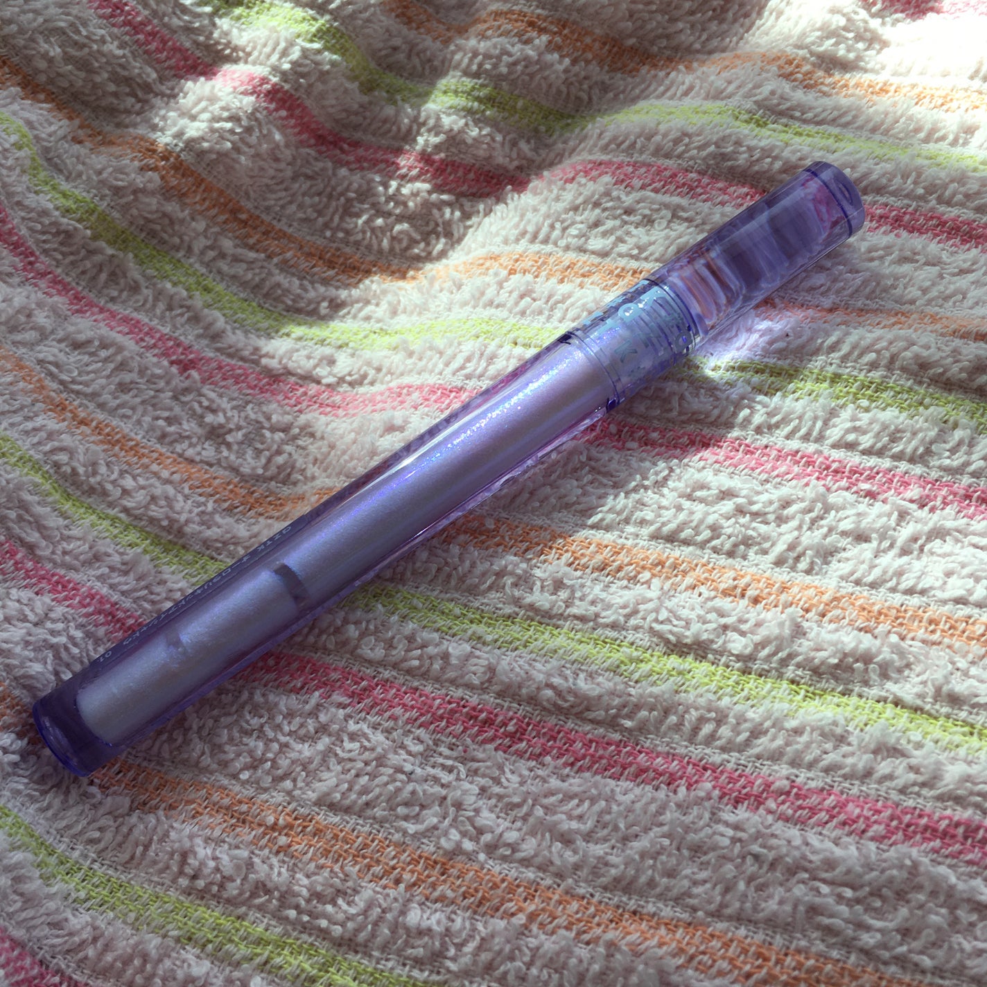 オーロラリキッドアイシャドウ/aZTK/リキッドアイシャドウを使ったクチコミ(1枚目)