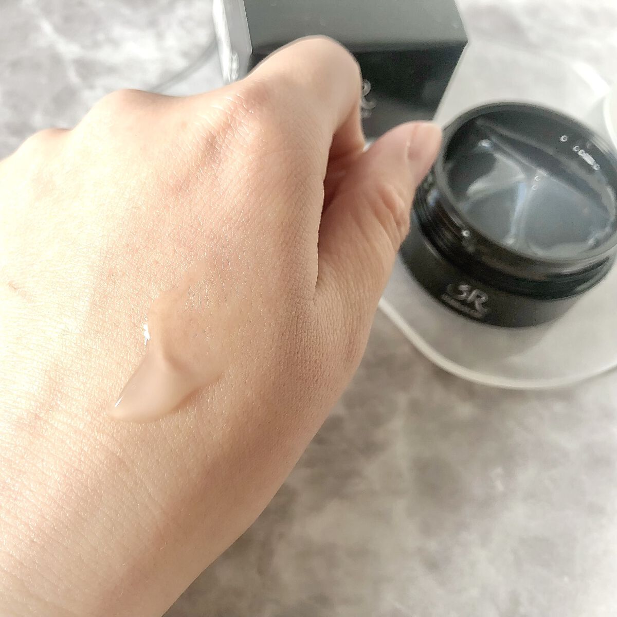 試してみた】3R HARIKANジェルの効果・肌質別の口コミ・レビュー | LIPS