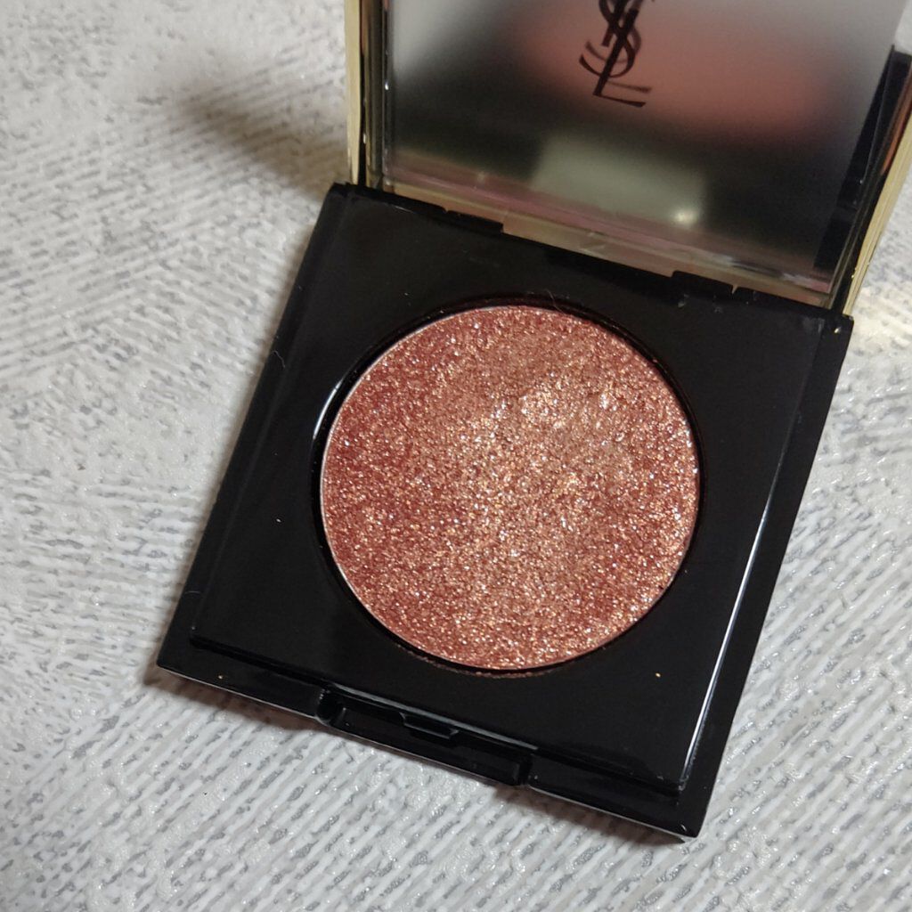 シークインクラッシュ/YVES SAINT LAURENT BEAUTE/単色アイシャドウを使ったクチコミ（3枚目）