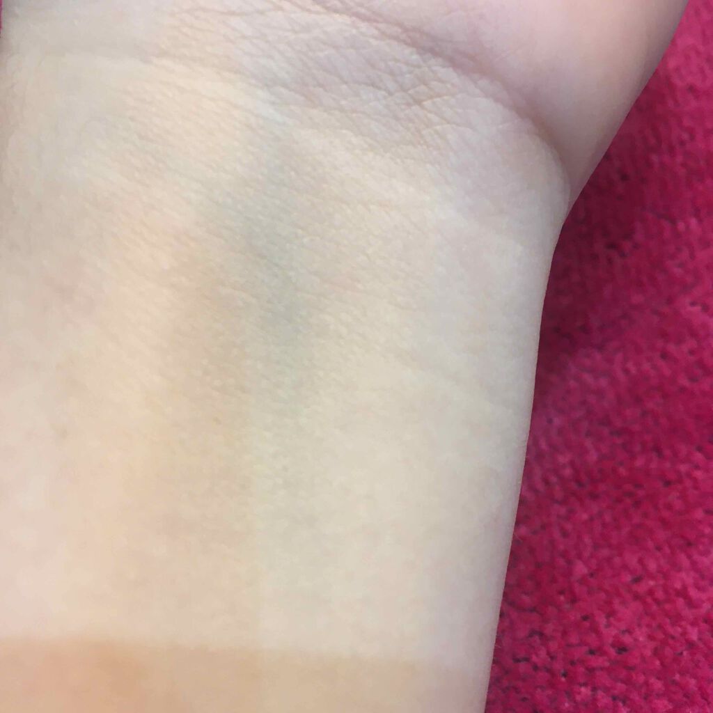 モイストシルク ジェリーファンデーション/JILL STUART/クリーム・エマルジョンファンデーションを使ったクチコミ(3枚目)