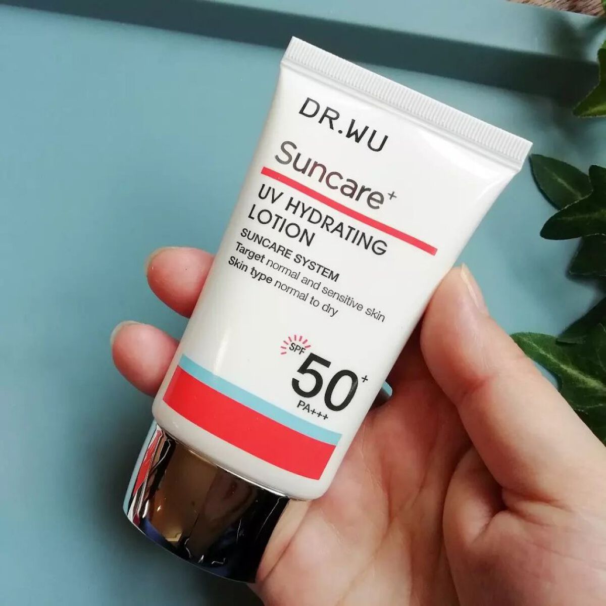 サンスクリーン+  モイスト日焼け止め＜日焼け止め＞/DR.WU/日焼け止めクリームを使ったクチコミ（2枚目）