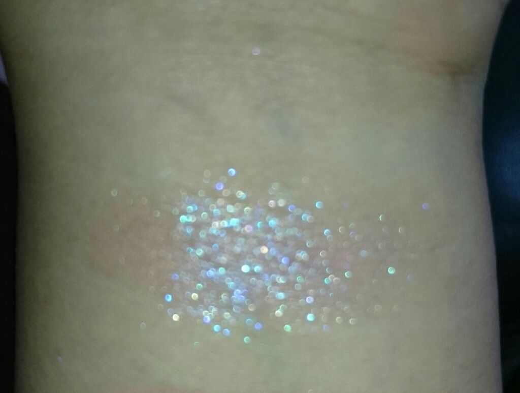 shadow pallet ooh la la!/ColourPop/アイシャドウパレットを使ったクチコミ(3枚目)