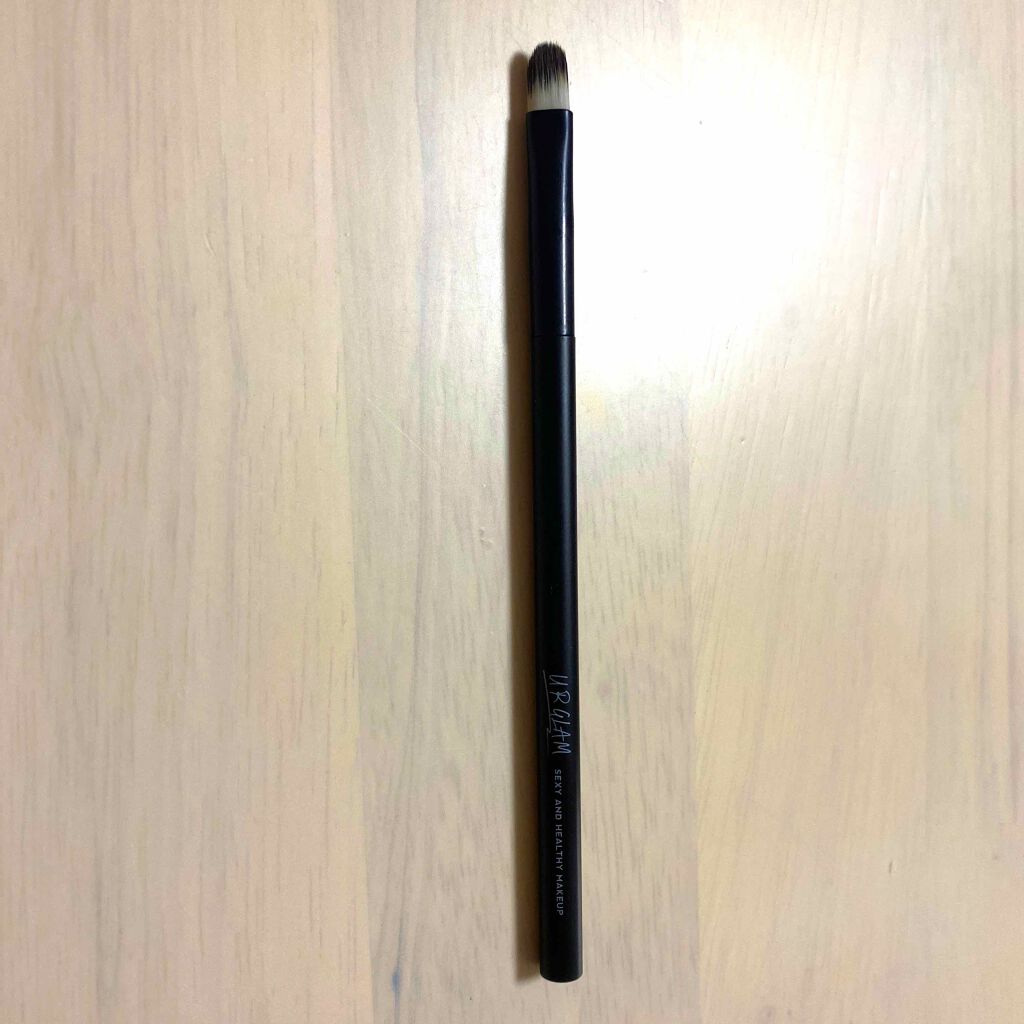 しろ on LIPS 「DAISOのURGLAMシリーズ①01パウダーブラシ 200円..」(3枚目)