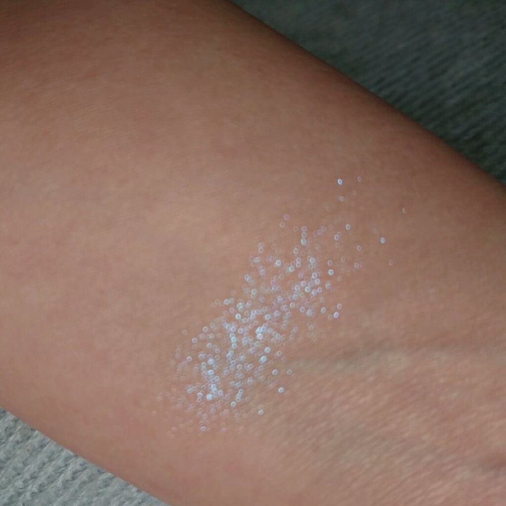 マルチグリッターカラー/ENBAN TOKYO/単色アイシャドウを使ったクチコミ(4枚目)