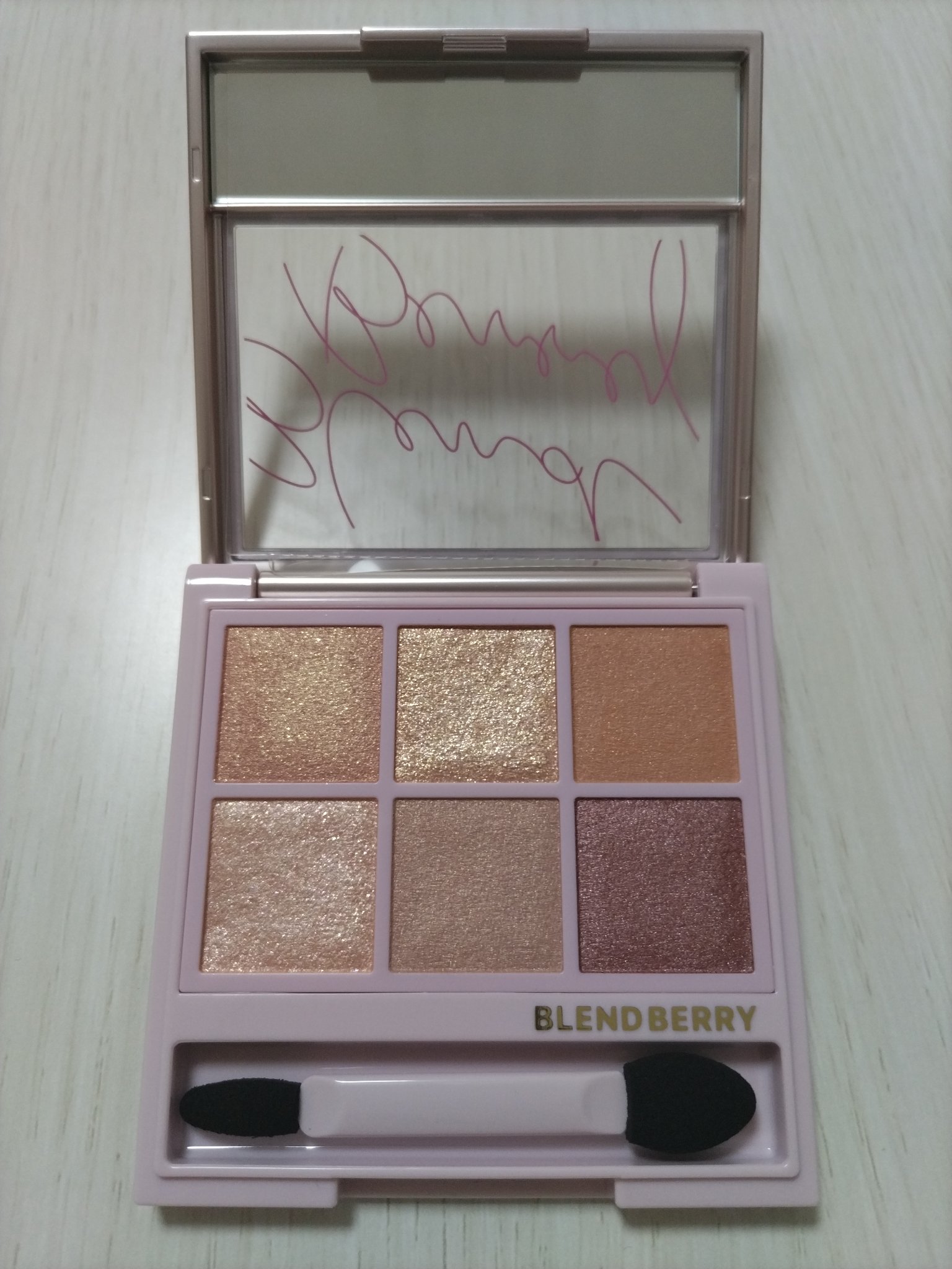 オーラクリエイション/BLEND BERRY/アイシャドウパレットを使ったクチコミ（3枚目）