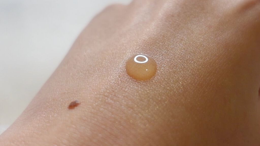 オーガニックボディーオイル ‐サーキュレイティング ボディオイル ジュニパーベリー&ジンジャー/AROMATICA/ボディオイルを使ったクチコミ（3枚目）