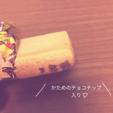 もちもちしょくぱん🍞 on LIPS 「スロウバーバナナ味にかためのチョコチップ入り❤︎1本でわりとお..」（2枚目）