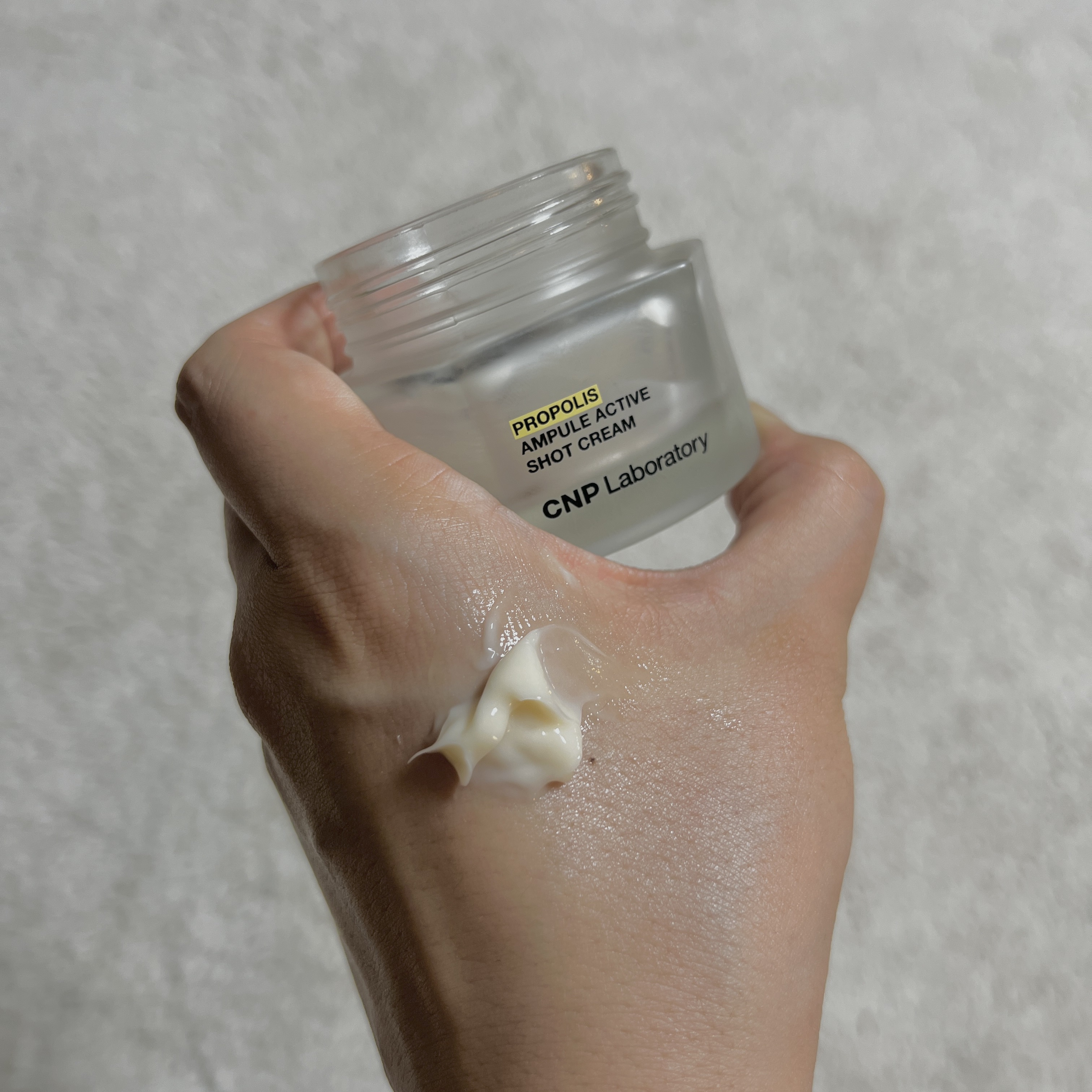プロポリスアンプルアクティブショットクリーム/CNP Laboratory/フェイスクリームを使ったクチコミ（3枚目）