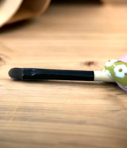 目のキワまできわめるアイシャドウブラシ/ウエルシア/メイクブラシを使ったクチコミ(2枚目)