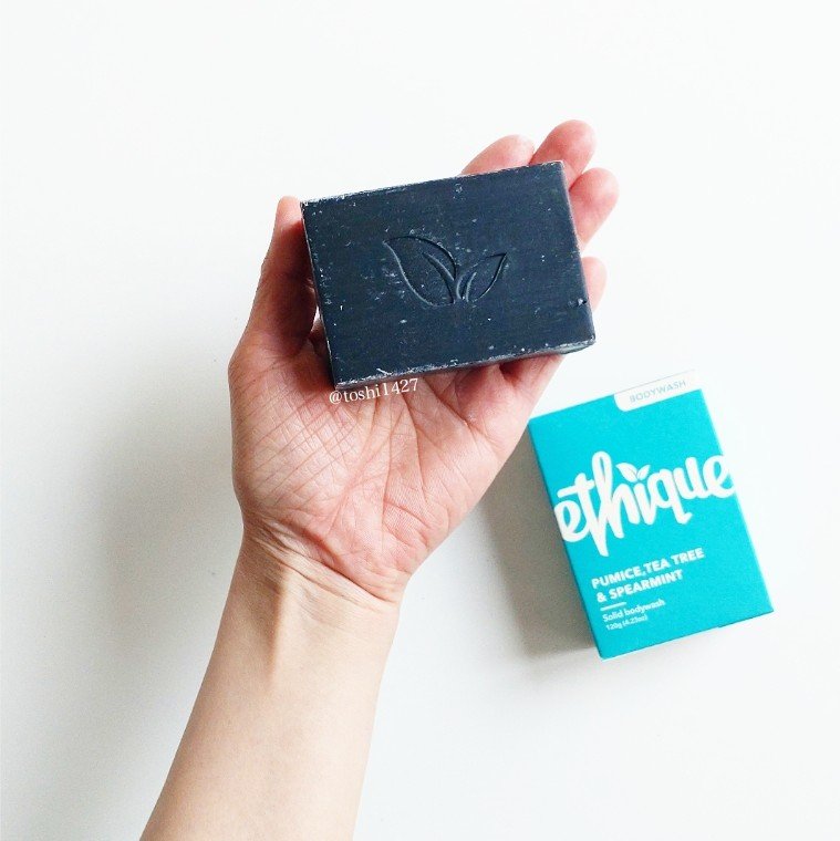 ボディウォッシュ バー スクラブ＆ティーツリー/Ethique/ボディ石鹸を使ったクチコミ（1枚目）