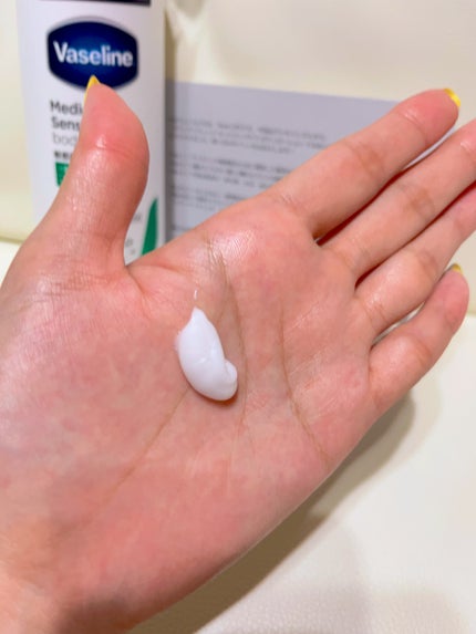 メディケイティッド センシティブケア ボディローション うるおいケア <医薬部外品>/ヴァセリン/ボディローションを使ったクチコミ(2枚目)