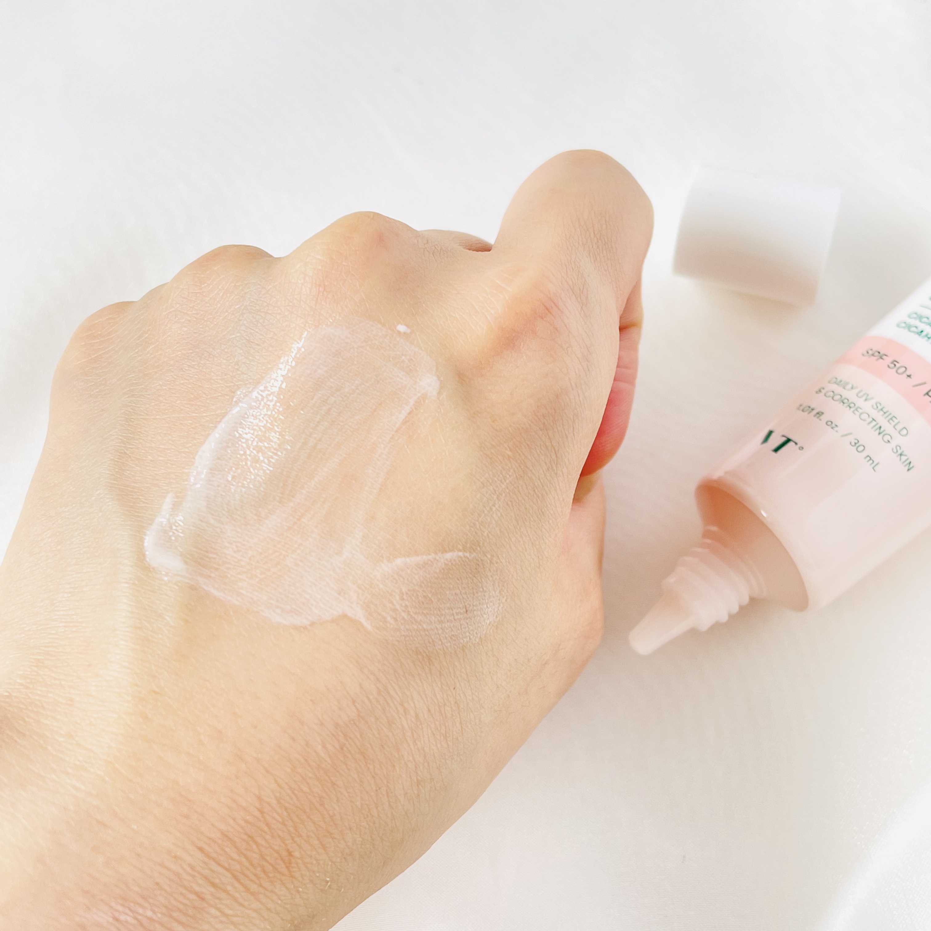 CICA UVトーンアップベース スキンピーチ/VT/化粧下地を使ったクチコミ（3枚目）