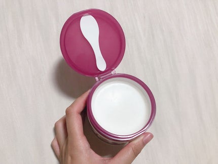 saya on LIPS 「夢みるバームシリーズピンクは匂いもよいし、リピートして5回は使..」(2枚目)