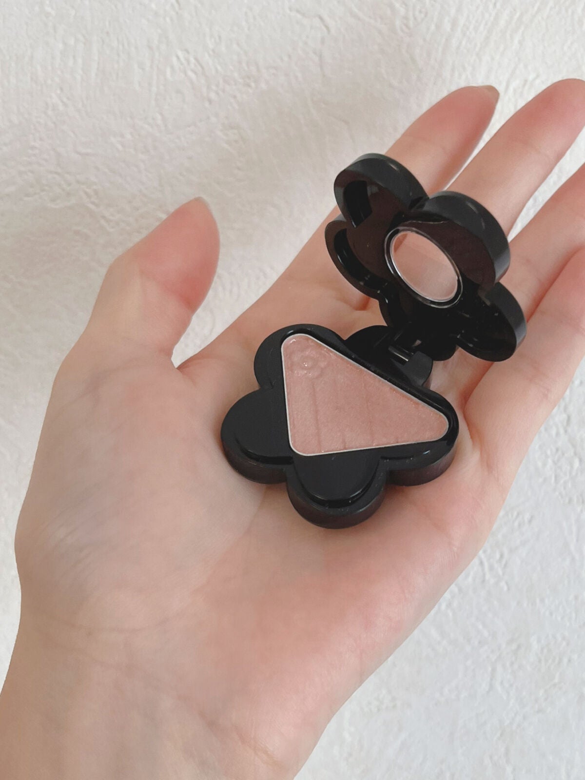 アイオープナー/MARY QUANT/単色アイシャドウを使ったクチコミ(2枚目)