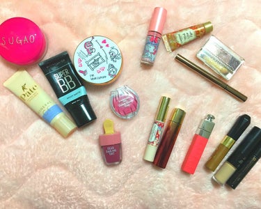 2017 my best cosmetics!✨

題名: どれだけ好きな人が「俺あんま化粧してる子好きじゃない」といおうが、そんなの関係ありません。

1枚目 通学～休日メイク
2枚目 最低限メイク(