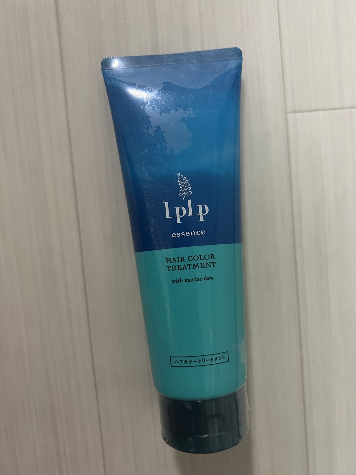 エッセンスカラートリートメント エボニーブラック(ナチュラルブラック)/LPLP(ルプルプ)/ヘアカラーを使ったクチコミ（1枚目）