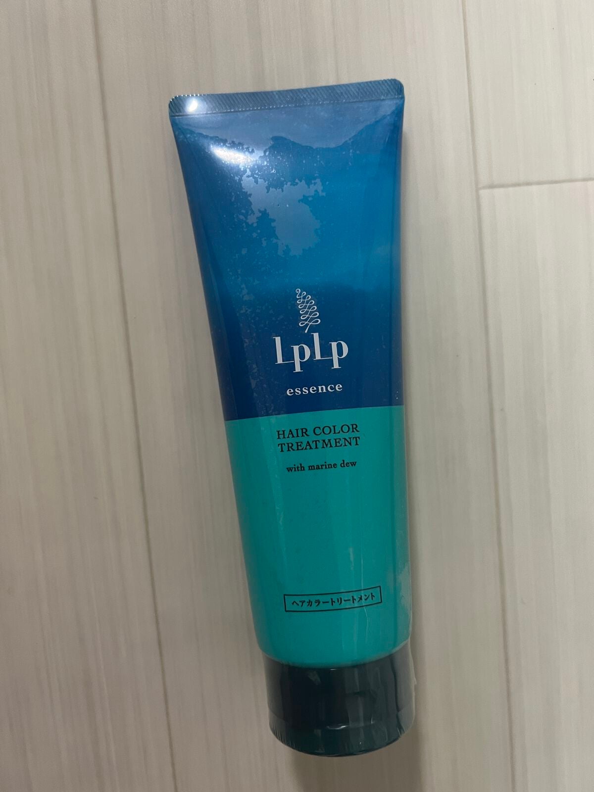 エッセンスカラートリートメント/LPLP(ルプルプ)/ヘアカラーを使ったクチコミ(1枚目)