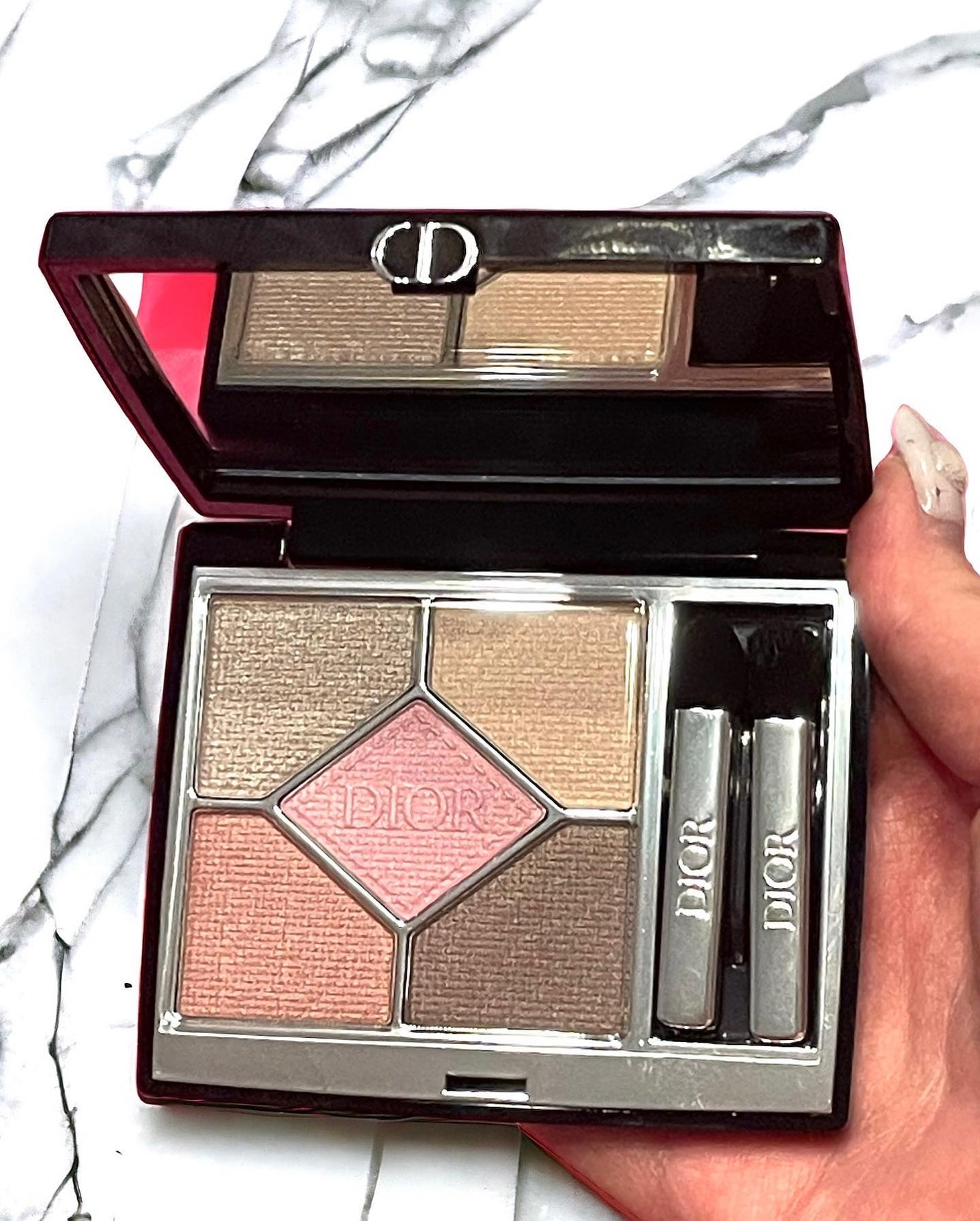 ディオールショウ サンク クルール/Dior/アイシャドウを使ったクチコミ(4枚目)