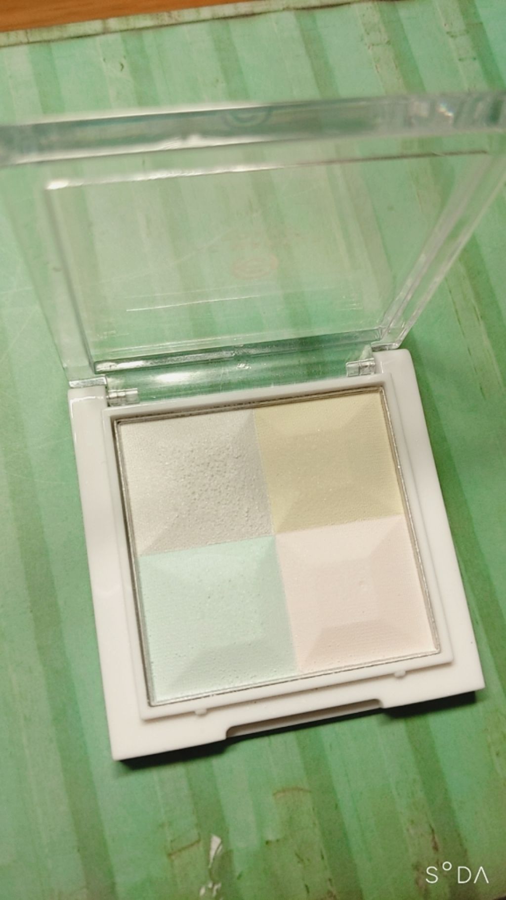 AC ミックス フェイスカラー ハイライター/セリア/パウダーハイライトを使ったクチコミ(2枚目)