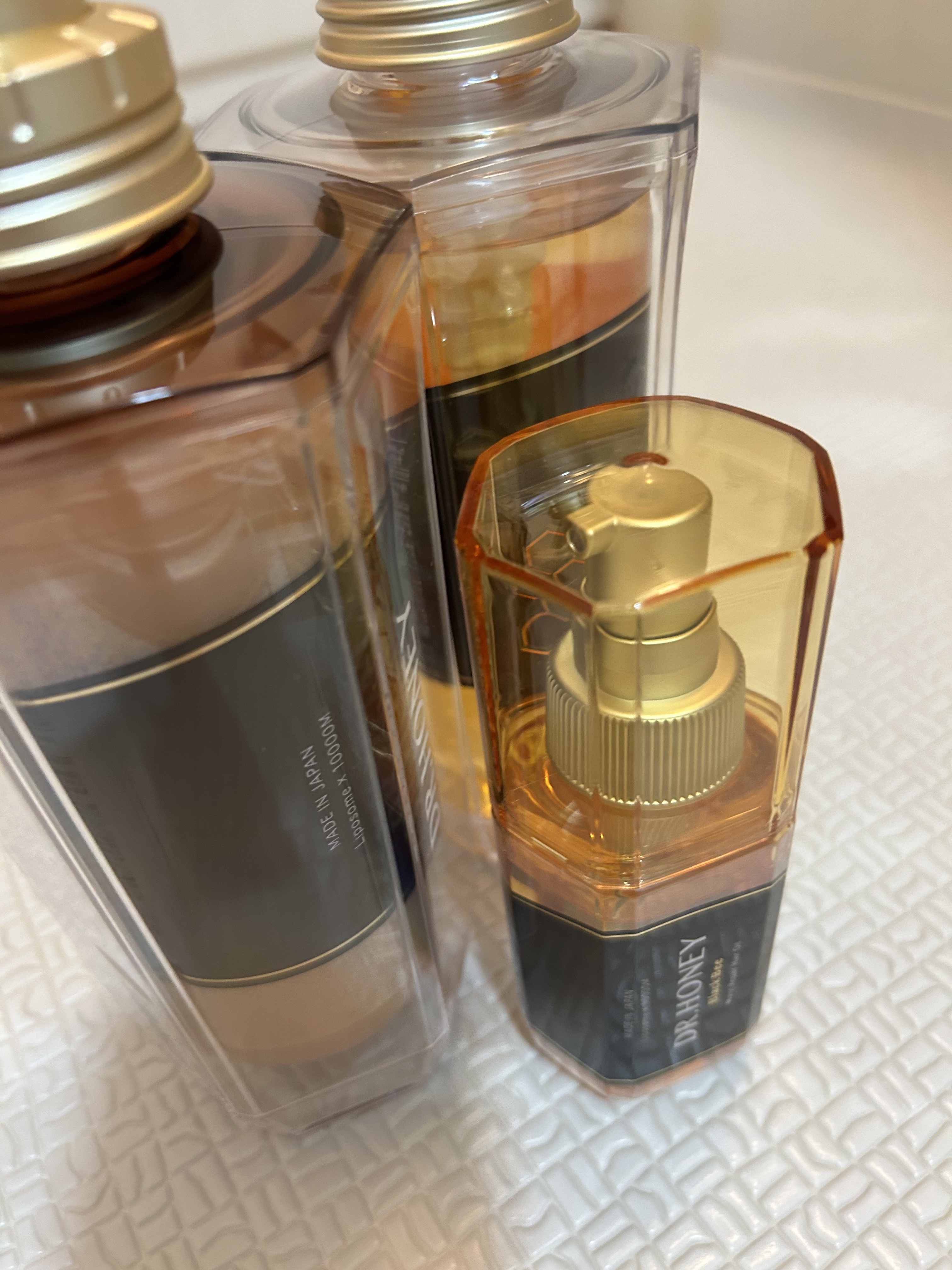 DRハニー ブラックビー モイスト リペア シャンプー/ヘアトリートメント シャンプー（340ml）/DR.HONEY/市販シャンプーを使ったクチコミ（1枚目）