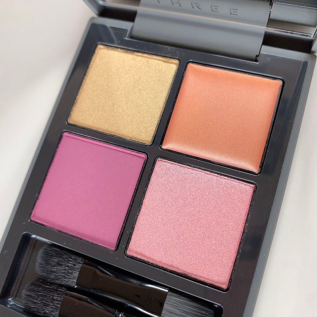 ディメンショナルビジョンアイパレット/THREE/アイシャドウパレットを使ったクチコミ(5枚目)