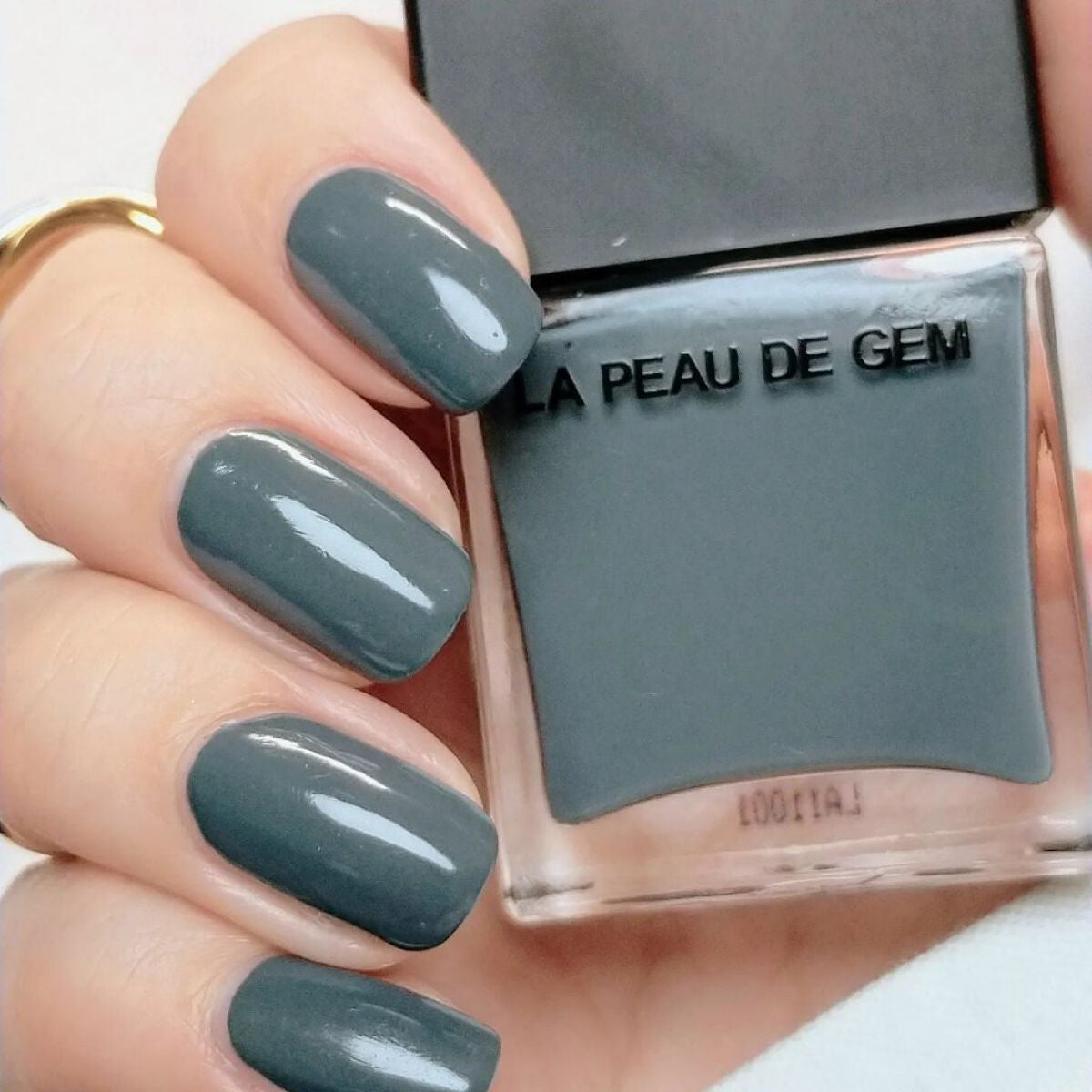 LA PEAU DE GEM nail polish/la peau de gem./マニキュアを使ったクチコミ(4枚目)